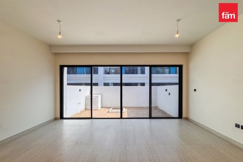 Купить таунхаус в Дубае: 4 спальни, 144м², № 96346 - фото 5