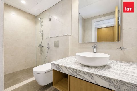 Apartment in Business Bay, Dubai 2 bedrooms, 75.5 sq.m. № 137744 - photo 13