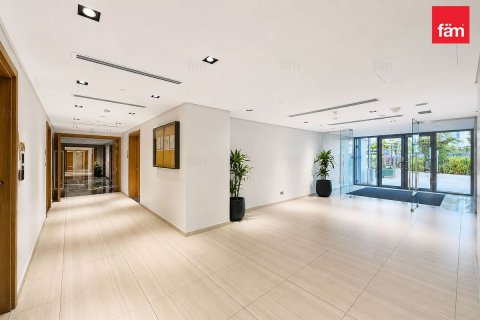 Apartment in Business Bay, Dubai 2 bedrooms, 75.5 sq.m. № 137744 - photo 30