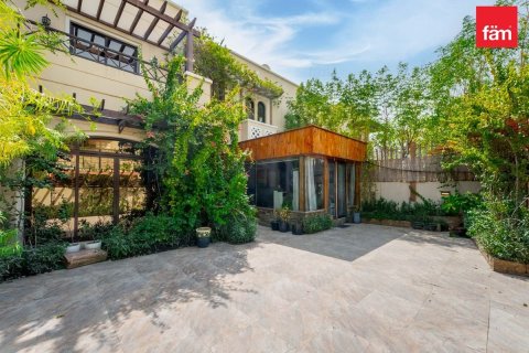 Adosado en Dubai, 4 dormitorios, 328.7 m², № 137746 - foto 2