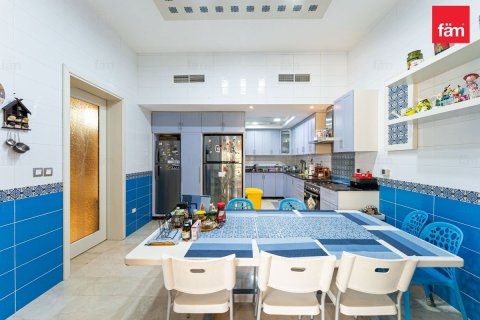 Adosado en Dubai, 4 dormitorios, 328.7 m², № 137746 - foto 11
