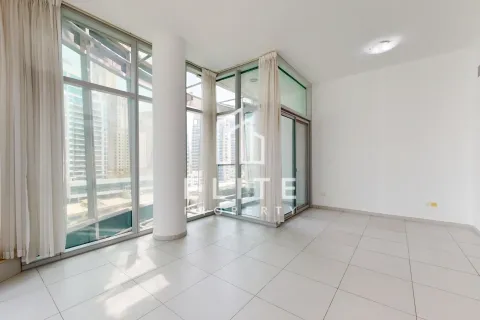 Снять в аренду квартиру в Дубае: 2 спальни, 105м², № 60084 - фото 3