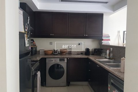Townhouse in Jumeirah Village Circle, Dubai 1 bedroom, 180 sq.m. № 18283 - photo 6