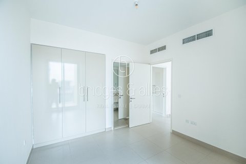Снять в аренду виллу в Дубай Хилс Эстейт, Дубай: 3 спальни, 194.6м², № 18301 - фото 12