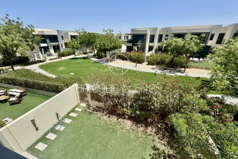 Снять в аренду виллу в Дубай Хилс Эстейт, Дубай: 3 спальни, 194.6м², № 18301 - фото 21