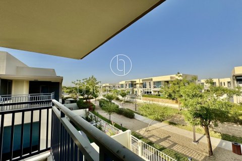 Снять в аренду виллу в Дубай Хилс Эстейт, Дубай: 5 спален, 254.1м², № 18300 - фото 1