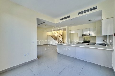 Снять в аренду виллу в Дубай Хилс Эстейт, Дубай: 5 спален, 254.1м², № 18300 - фото 5