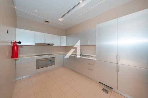 Villa en Jumeirah, Dubai, 5 dormitorios, 591 m², № 18309 - foto 17