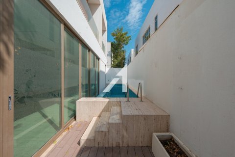 Villa en Jumeirah, Dubai, 5 dormitorios, 591 m², № 18309 - foto 14