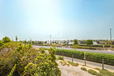 Townhouse in Meydan, Dubai 4 bedrooms, 264.59 sq.m. № 135707 - photo 3