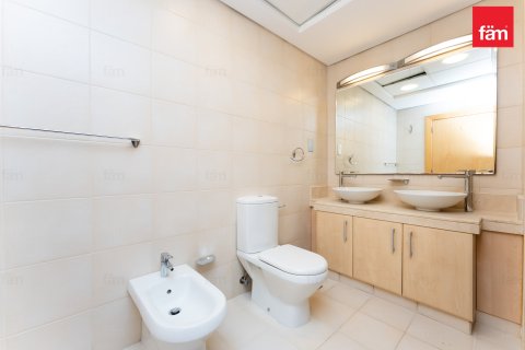 Снять в аренду квартиру в Пальме Джумейре, Дубай: 2 спальни, 150.1м², № 93710 - фото 10