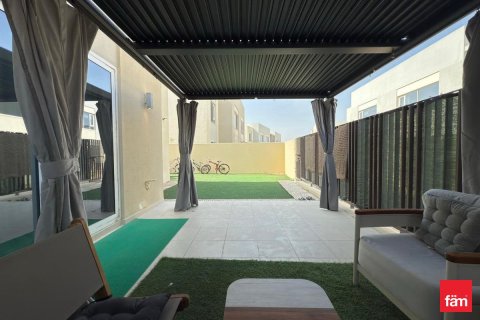 Купить квартиру в Дубае: 3 спальни, 212.6м², № 93711 - фото 4