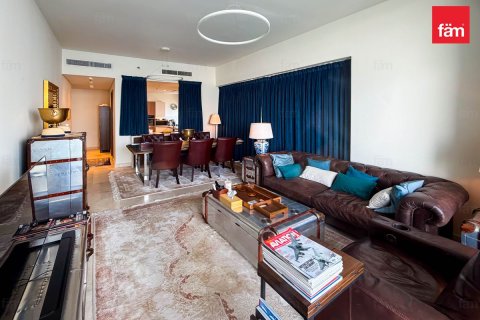 Apartment in Dubai 2 bedrooms, 129.5 sq.m. № 93701 - photo 3