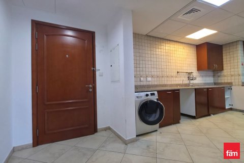 Apartamento en Motor City, Dubai, 2 dormitorios, 138.8 m², № 93713 - foto 2