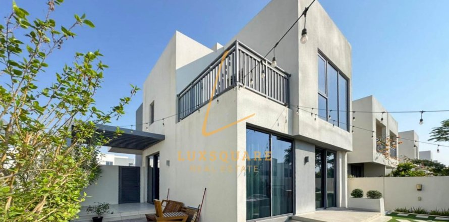 Villa en Dubai Hills Estate, Dubai, 4 dormitorios, 284 m², № 69245