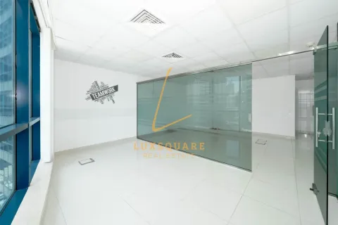 Oficina en Jumeirah Lake Towers, Dubai, 67 m², № 69250 - foto 9