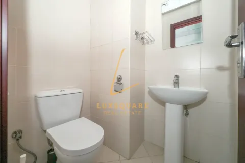 Oficina en Jumeirah Lake Towers, Dubai, 67 m², № 69250 - foto 17