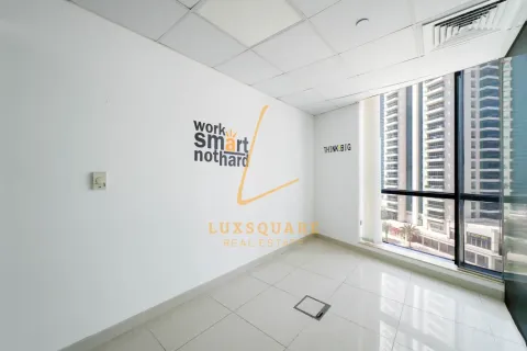 Oficina en Jumeirah Lake Towers, Dubai, 67 m², № 69250 - foto 10
