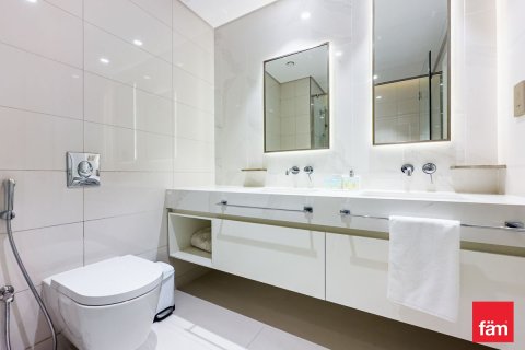 Apartment in Dubai Harbour, Dubai 2 bedrooms, 106.2 sq.m. № 141964 - photo 16