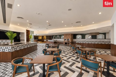 Propiedad comercial en Dubai, 680 m², № 141966