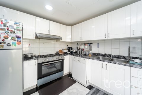Adosado en The Springs, Dubai, 3 dormitorios, 228.08 m², № 138102 - foto 3
