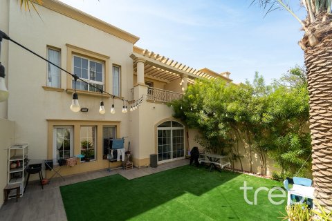 Adosado en The Springs, Dubai, 3 dormitorios, 228.08 m², № 138102