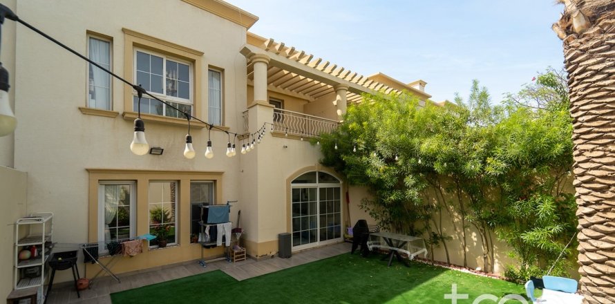 Adosado en The Springs, Dubai, 3 dormitorios, 228.08 m², № 138102