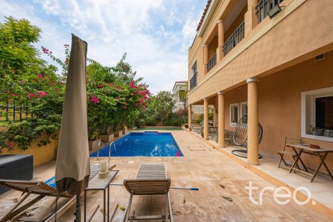 Villa in Hacienda, The Villa, Dubai 5 bedrooms, 371.61 sq.m. № 138095 - photo 14