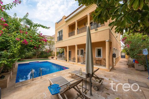 Villa in Hacienda, The Villa, Dubai 5 bedrooms, 371.61 sq.m. № 138095 - photo 13