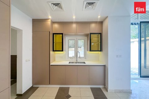 Villa in Dubai 5 bedrooms, 562.7 sq.m. № 93583 - photo 10