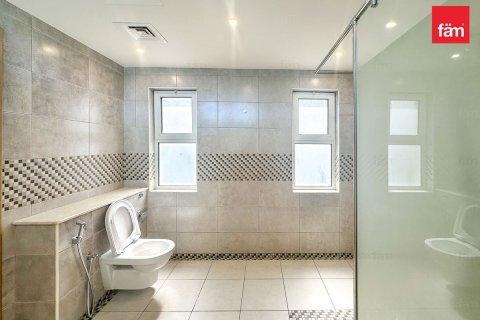 Villa in Dubai 5 bedrooms, 562.7 sq.m. № 93583 - photo 21