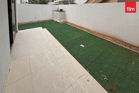 Снять в аренду таунхаус в Дубае: 3 спальни, 174.8м², № 93570 - фото 8