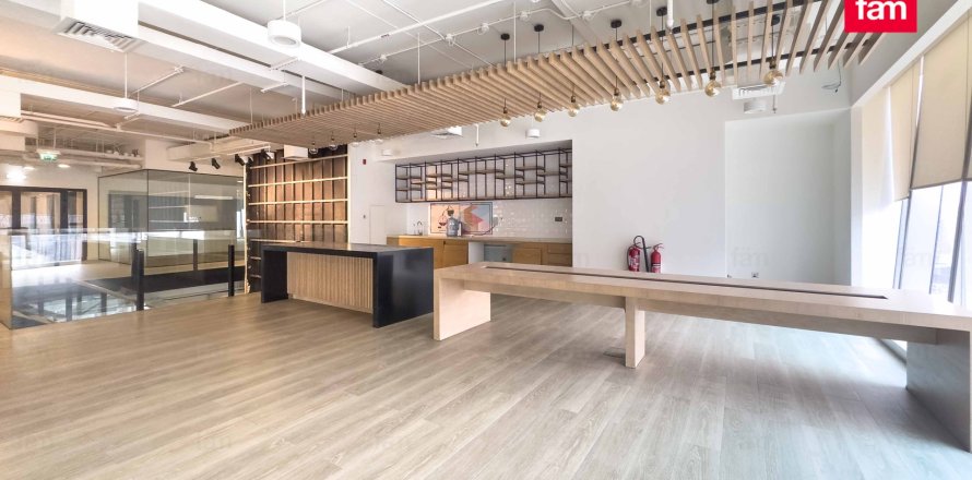 Oficina en Business Bay, Dubai, 928.1 m², № 93581