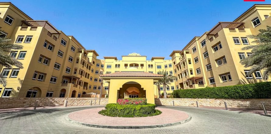 Apartment in Dubai 3 bedrooms, 212.3 sq.m. № 133010