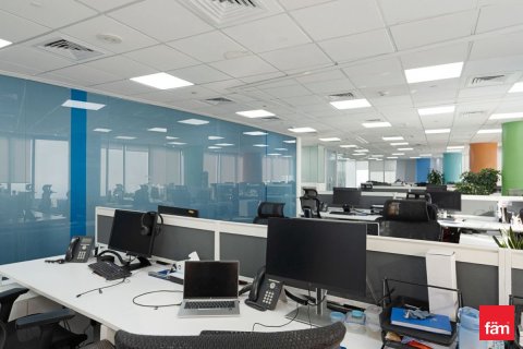 Propriété commerciale à Dubai, 660.3 m², № 69484 - photo 3