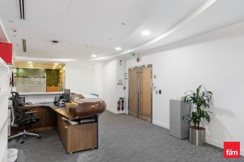 Propriété commerciale à Dubai, 660.3 m², № 69484 - photo 6