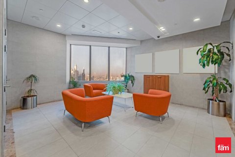 Propriété commerciale à Dubai, 660.3 m², № 69484 - photo 11