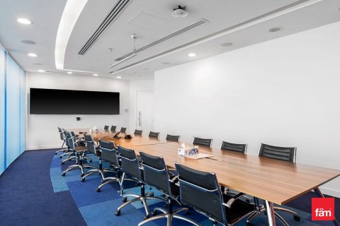 Propriété commerciale à Dubai, 660.3 m², № 69484 - photo 4