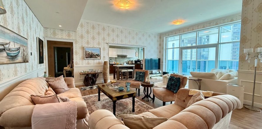 Квартира в Дубай Марине, Дубай, 3 спальни, 234.2м², № 69474