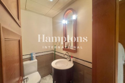 Снять в аренду квартиру в Бурдж-Халифе, Дубай: 1 спальня, 76.73973606м², № 67688 - фото 1