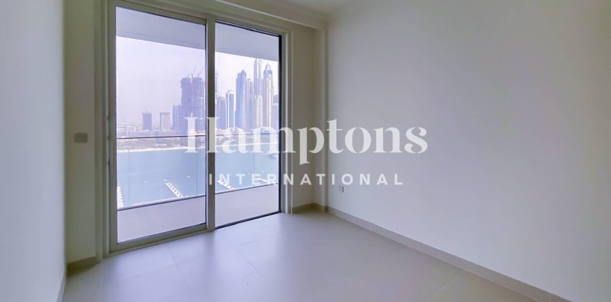 Apartment in Dubai Harbour, Dubai 3 bedrooms, 171.47 sq.m. № 67681