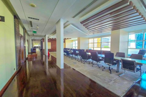 Bureau à Sheikh Zayed Road, Dubai, 742 m², № 16205 - photo 2