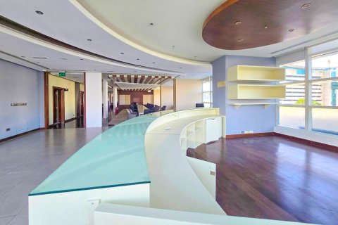 Bureau à Sheikh Zayed Road, Dubai, 742 m², № 16205 - photo 1