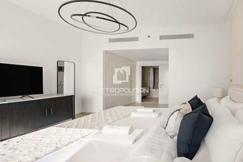 Apartamento en Downtown Views II, Downtown Dubai (Downtown Burj Dubai), Dubai, 2 dormitorios, 101 m², № 72920 - foto 2