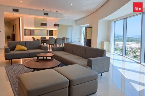 Apartamento en Sheikh Zayed Road, Dubai, 2 dormitorios, 216 m², № 141297