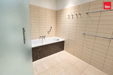 Apartamento en Sheikh Zayed Road, Dubai, 2 dormitorios, 216 m², № 141297 - foto 3