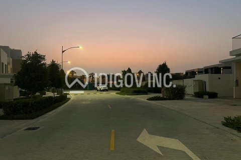 Townhouse in DAMAC Hills (Akoya by DAMAC), Dubai 3 bedrooms, 139 sq.m. № 67634 - photo 28