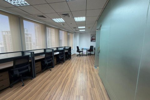 Oficina en Business Bay, Dubai, 67 m², № 67637 - foto 2