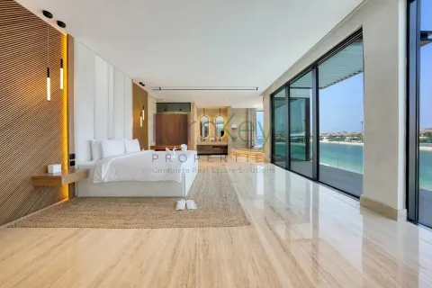 Villa in Palm Jumeirah, Dubai 6 bedrooms, 922 sq.m. № 83757 - photo 3