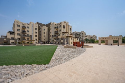 Apartment in Dubai Land, Dubai 3 bedrooms, 202.5 sq.m. № 142095 - photo 9